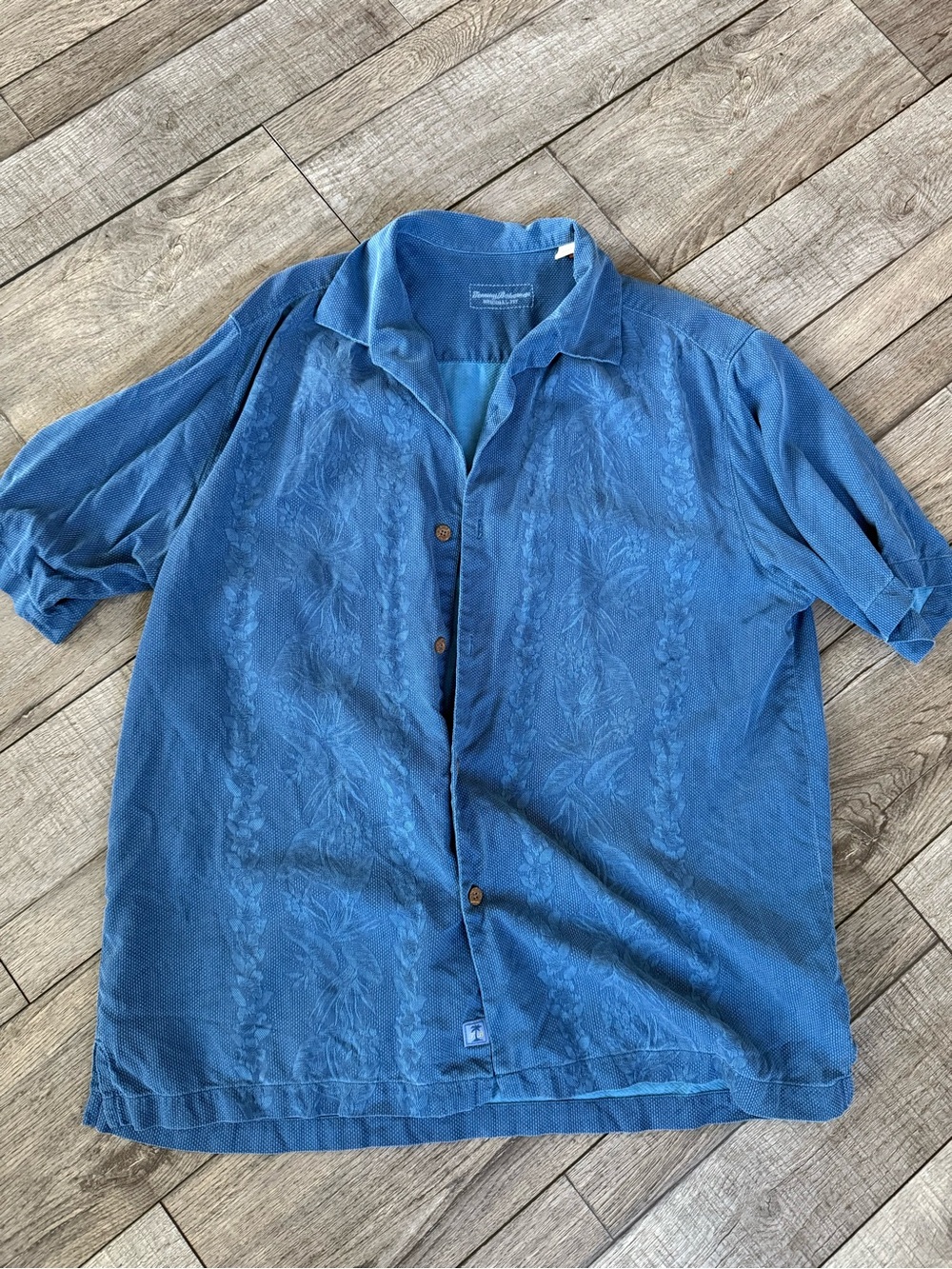 Tommy Bahama Blue Textured Short Sleeve Shirt